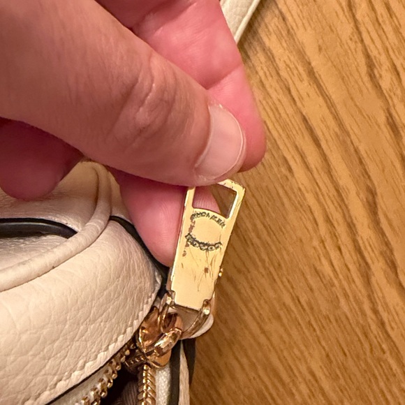 Coach Disney villains crossbody - Picture 3 of 7